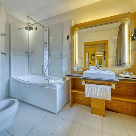 Hotel Mota 4*