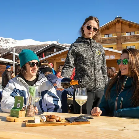 Отель Mota Ливиньо