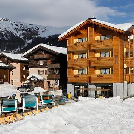 Mota Отель Ливиньо