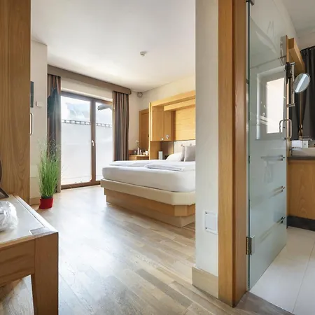 Hotel Mota 4*